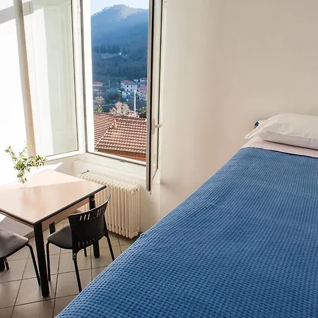Tramonti Hostel