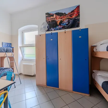 Tramonti Hostel *