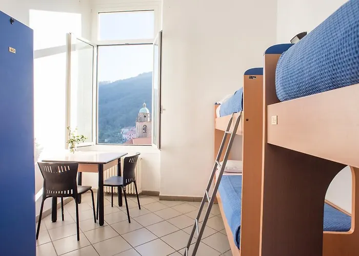 Tramonti Vandrerhjem Biassa