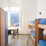 Tramonti 호스텔 *
