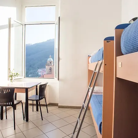 Tramonti Hostel Biassa