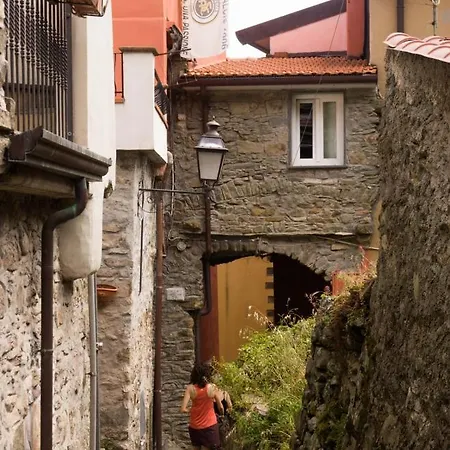 Ostello Tramonti *