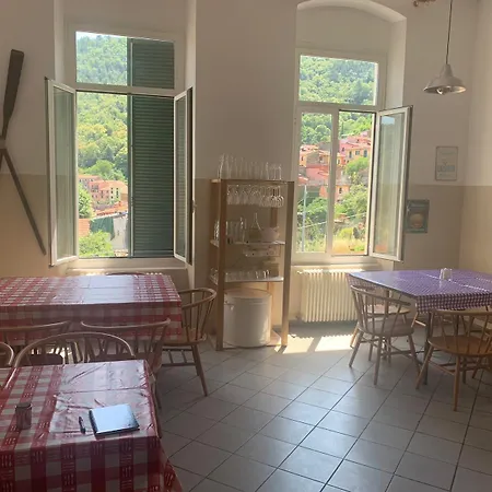 Tramonti Hostel