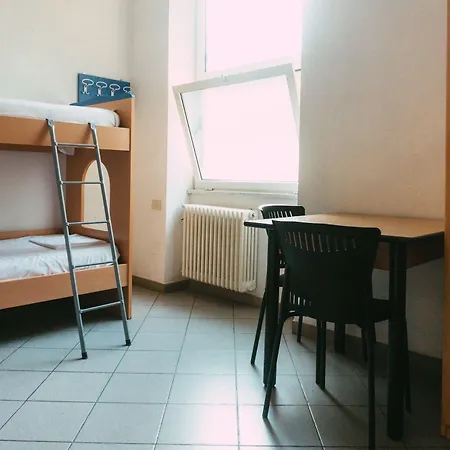 Tramonti Hostel *